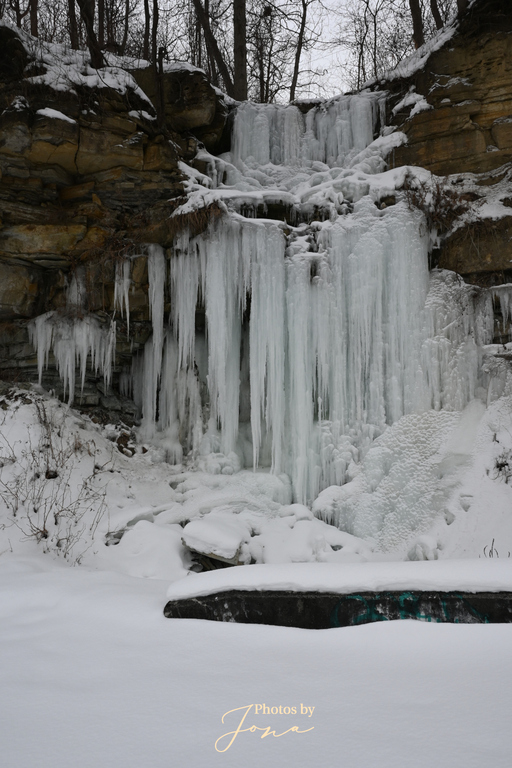 Dewitt Falls